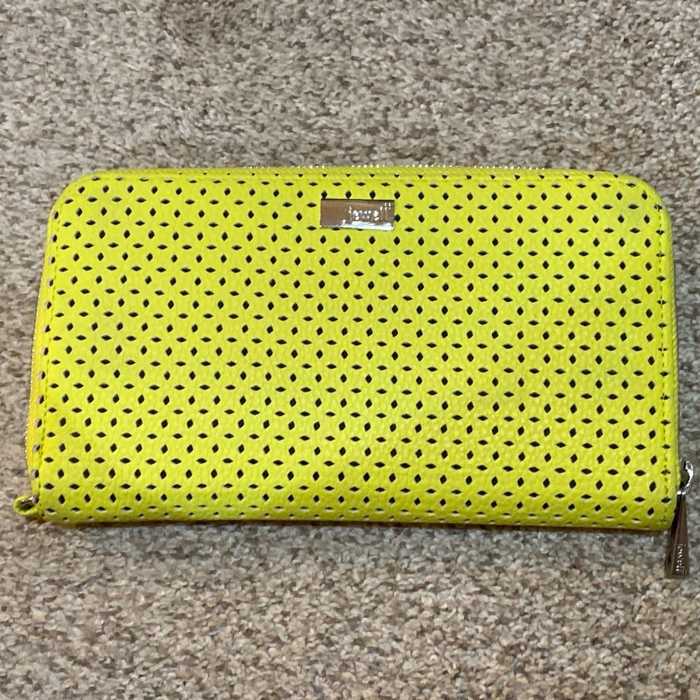 Thirty-One “All about the Benjamin’s” wallet